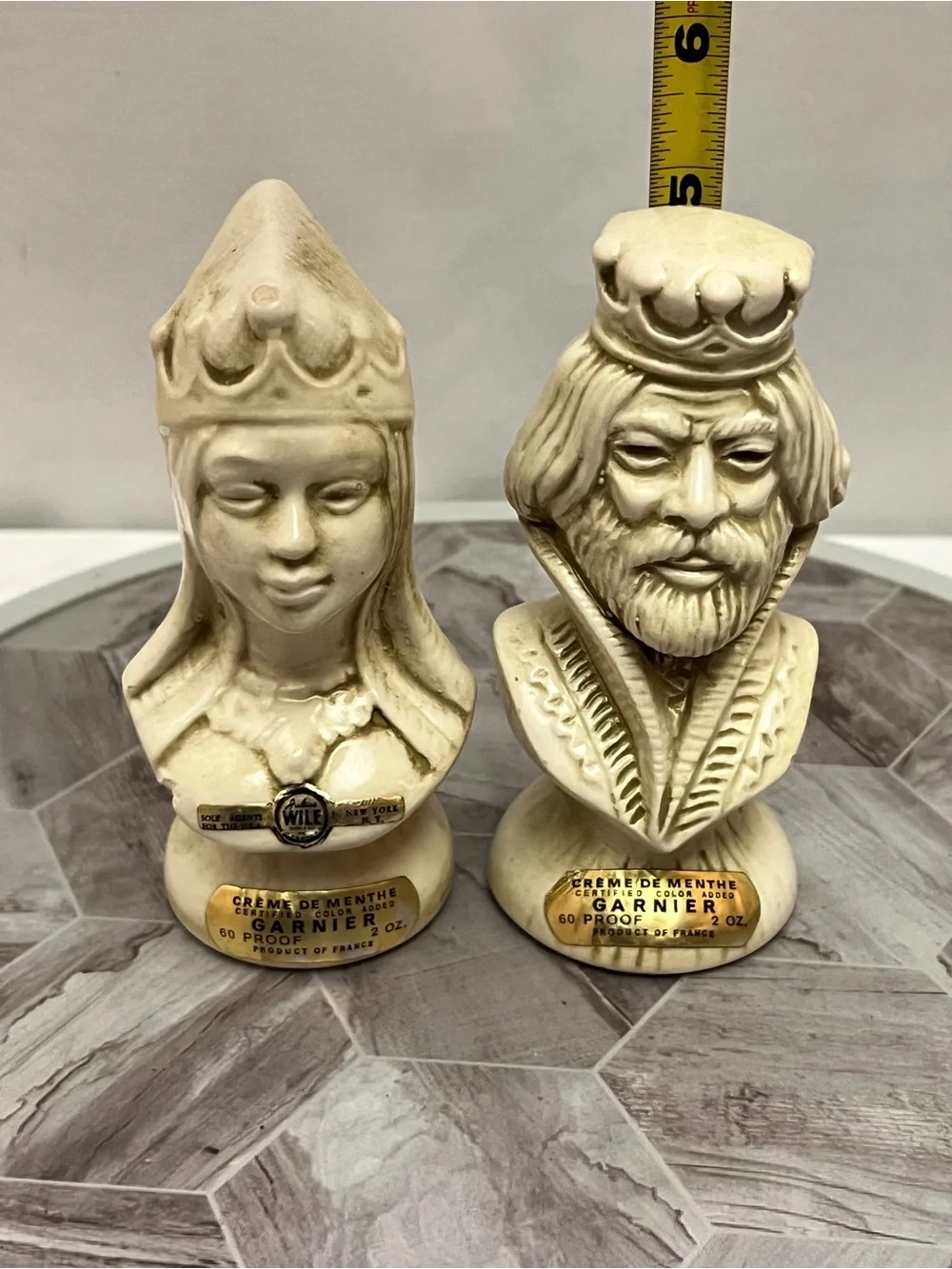 Vintage 1972 Garnier Creme De Menthe King Queen Bust Decanters Set Italy